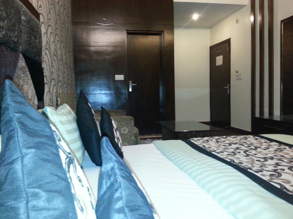 Hotel Vanson Villa - Near Connaught Place New Delhi Chambre photo